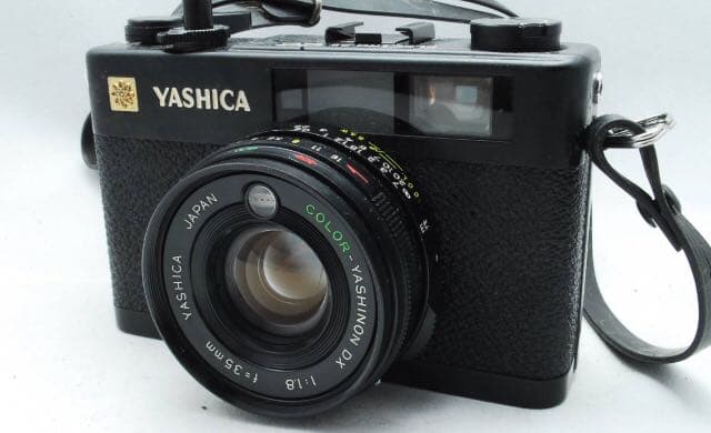 ☆★YASHICAカメラ★☆ヤシカ ELECTRO35 CC  ブラックケース付