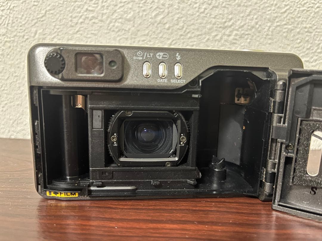 フィルムカメラ KYOCERA YASHICA T4 zoom