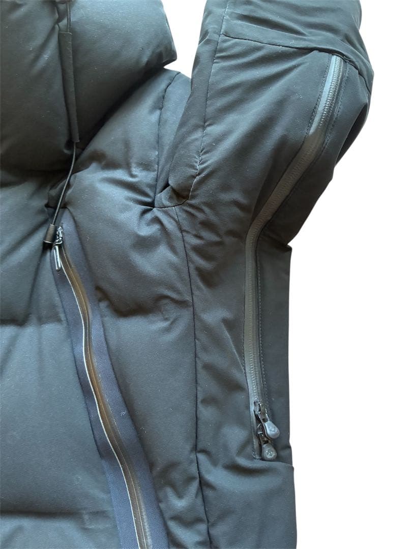 水沢ダウンジャケット JP S 黒(ブラック) DESCENTE