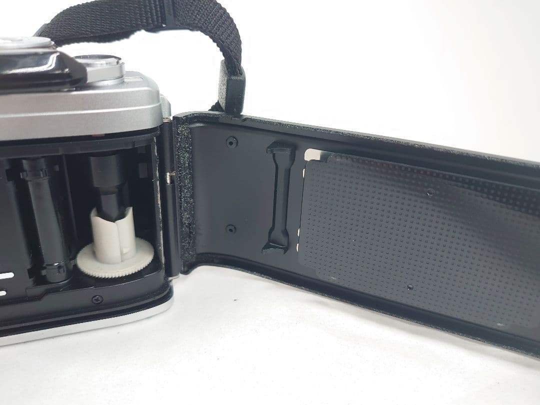 MINOLTA X-700 シルバー フィルムカメラ MD 35‐70mm付き