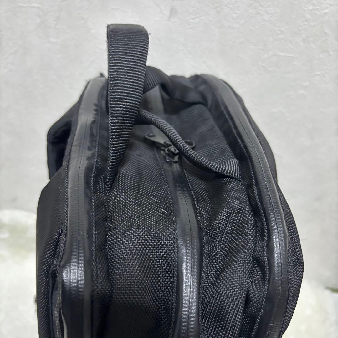 廃盤　NM81212 THE NORTH FACE シャトルデイパック 黒 3層