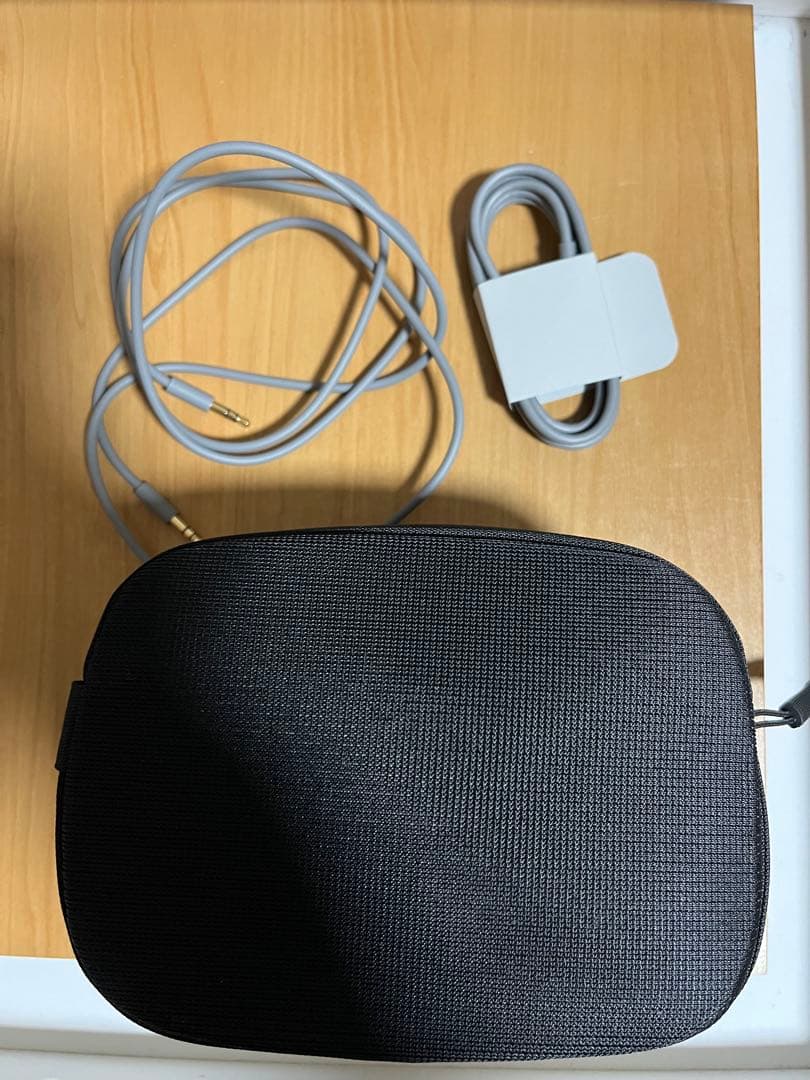 ヘッドホン Beats Solo 4 -