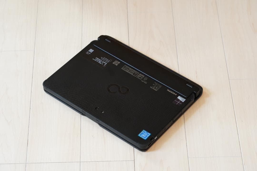 【美品】富士通タブレット ARROWS Tab Q507/PE＋専用キーボード