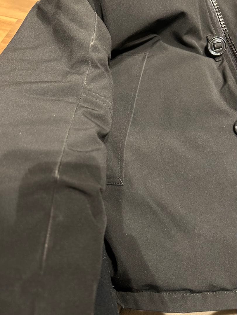   カナダグース　ダウンジャケット