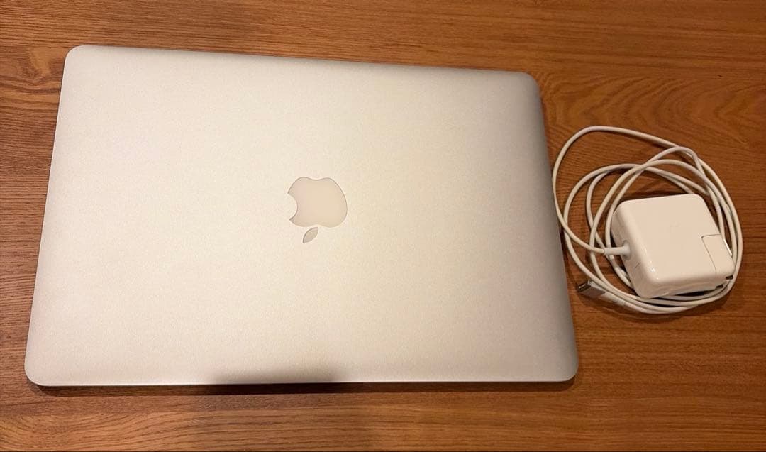 MacBook Air (13.3inch, 2017) 本体