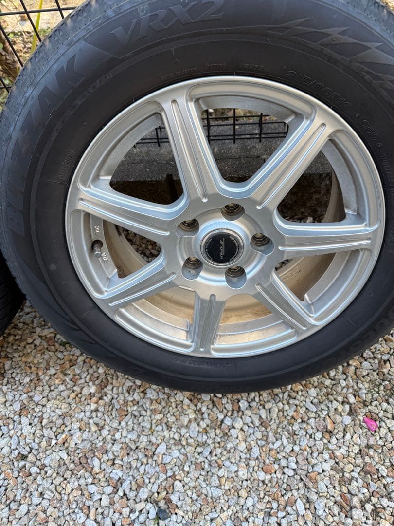 悟空　ブリヂストン 16インチ スタッドレス ホイール