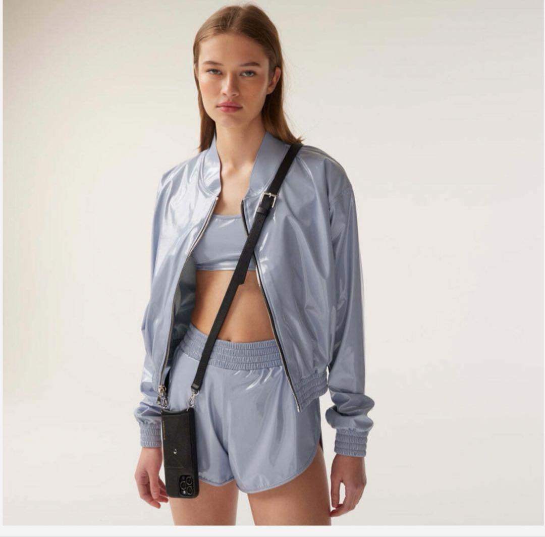 BANDOLIER ブラック iPhoneケース　15pro バンドリヤー