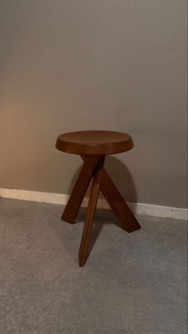 早い者勝ち　ピエールシャポー　シャルロットペリアン　スツール　捻じ脚型