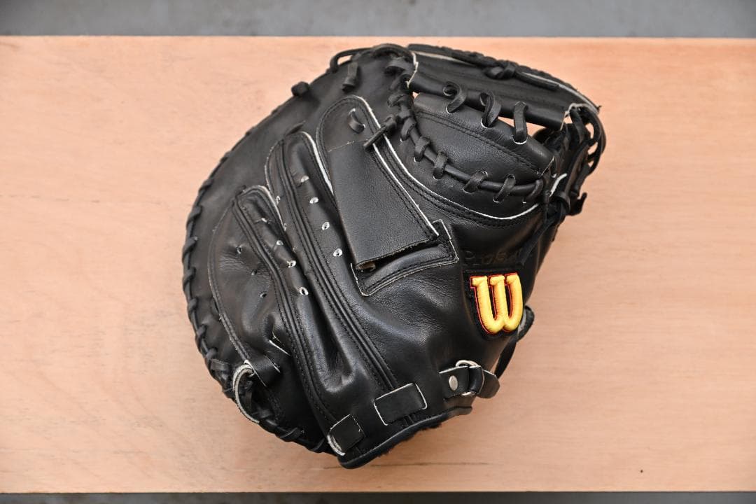 硬式/右利き用 キャッチャーミット Wilson A2000J