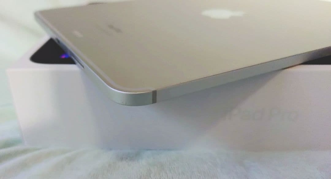 iPad Pro 第4世代(M2) 128GB Wi-Fi+Cellular