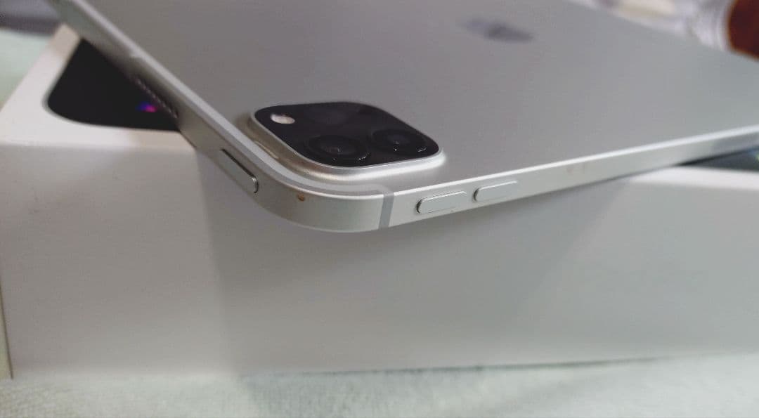 iPad Pro 第4世代(M2) 128GB Wi-Fi+Cellular