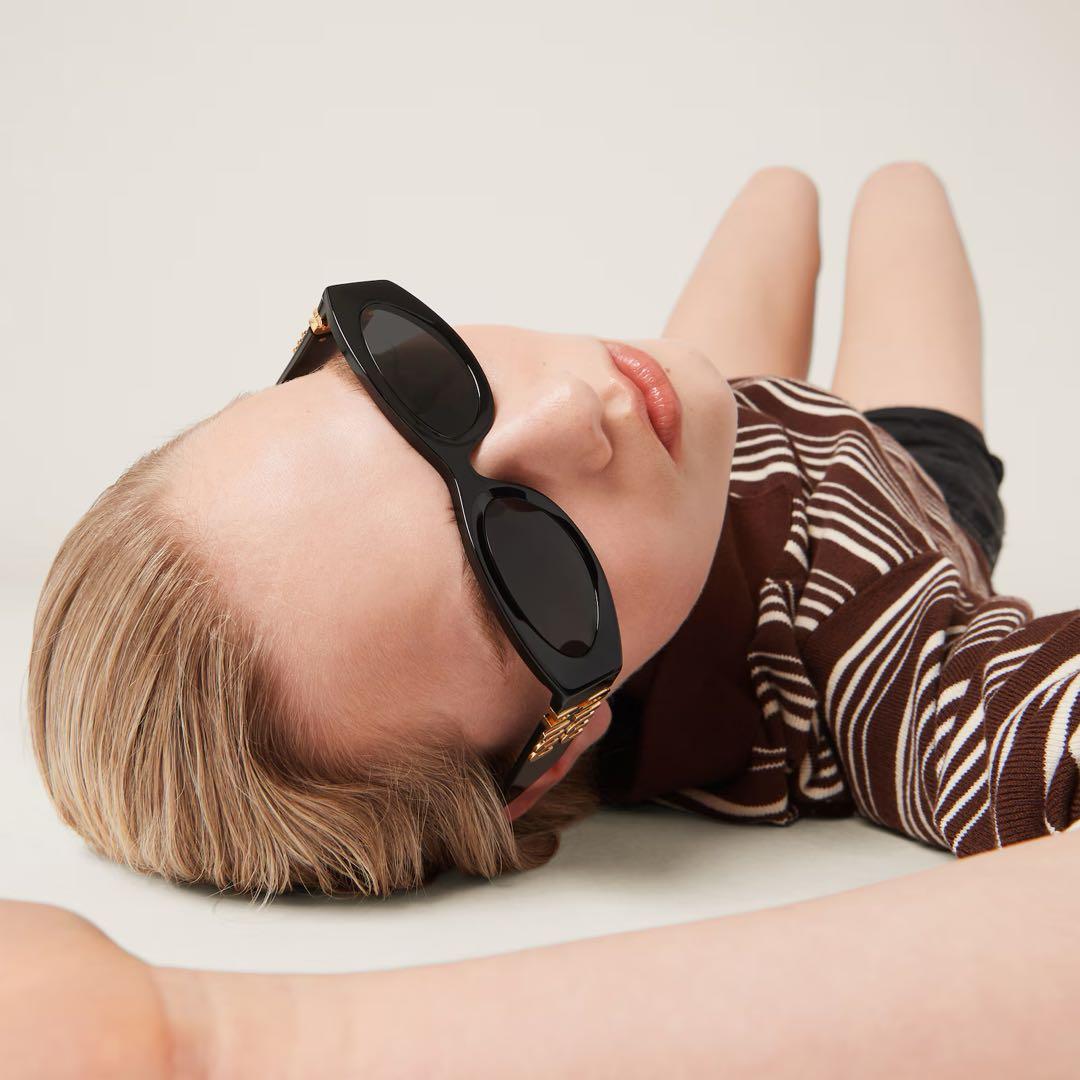 miumiu ミュウミュウ グリンプス サングラス