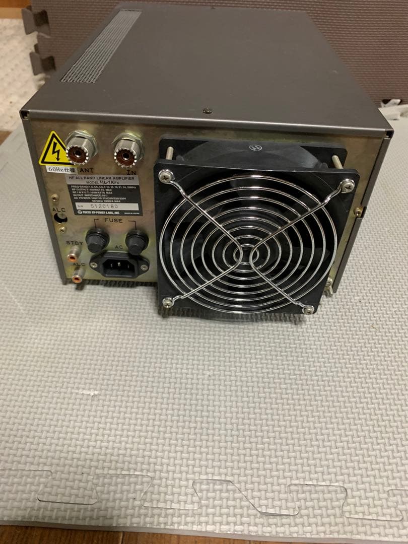 【動作未確認】東京ハイパワーのHL-1KFXソリッドステートHFリニアアンプ