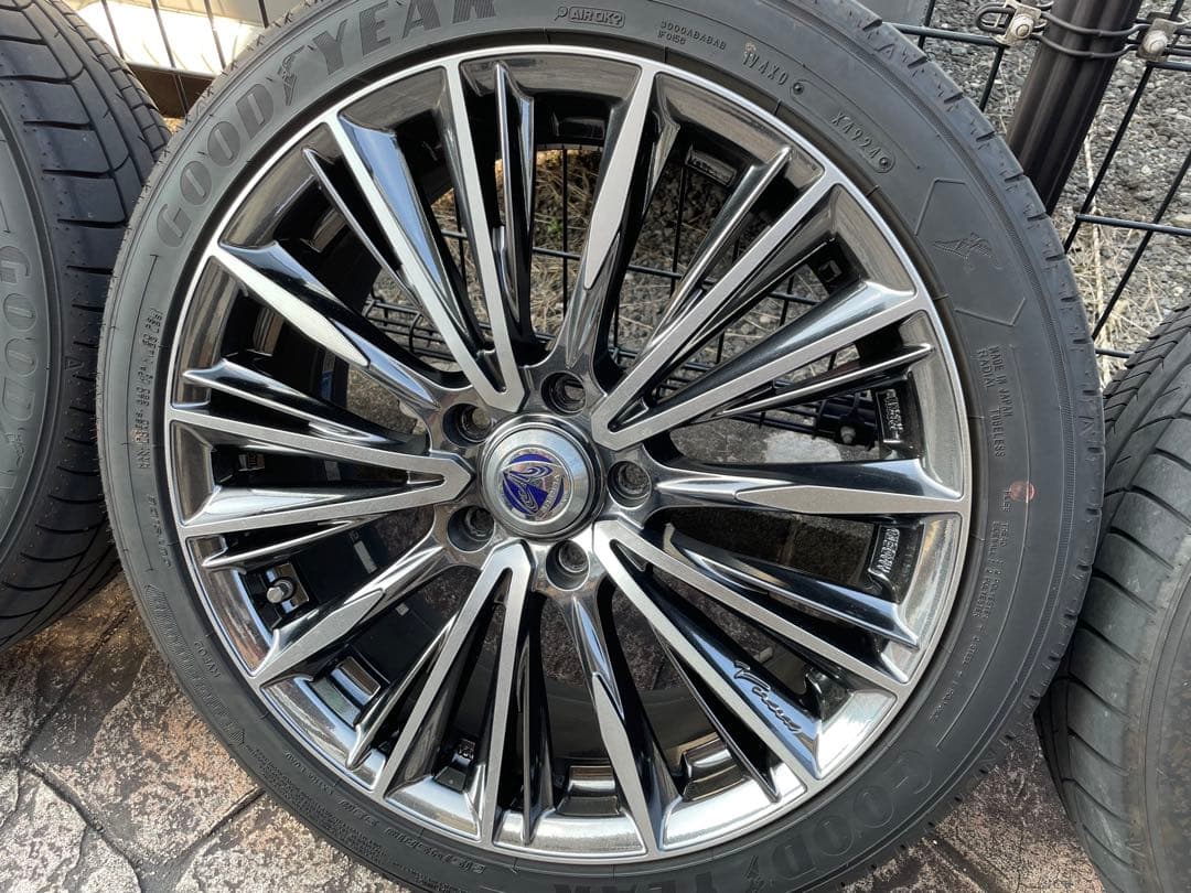 ④ レイズ ベルサス ストラテジーア ヴォウジェ ノア ヴォクシー エスクァイア