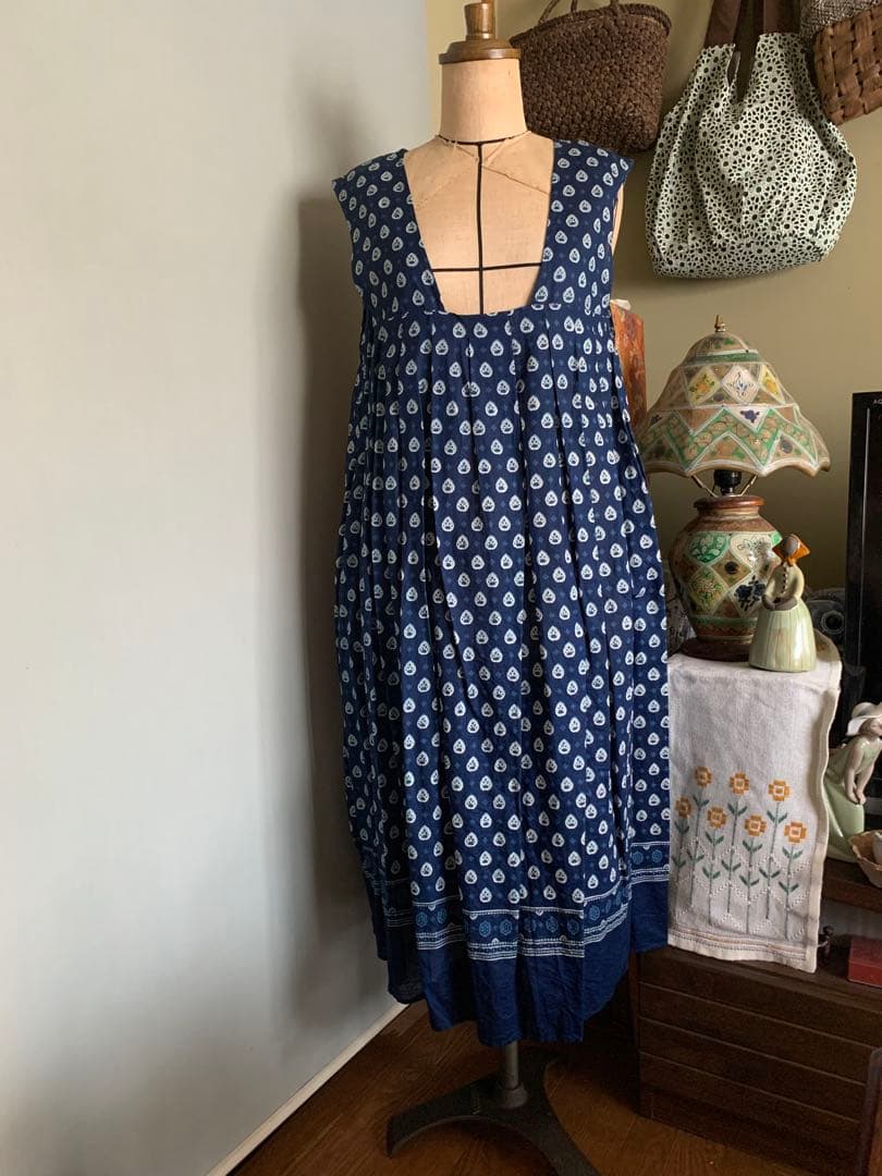 専用です　toujours トゥジュー　総柄ワンピース　インディゴ