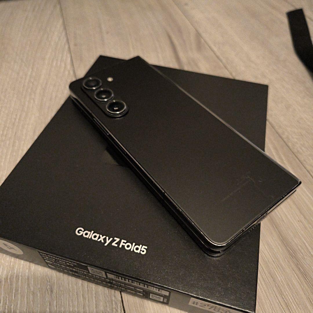 Galaxy Z Fold5 ブラック 本体