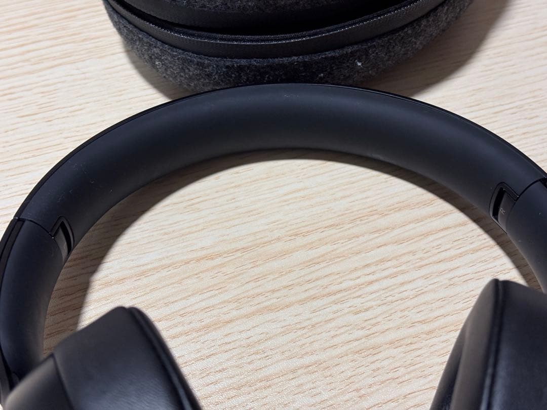Beats Solo Pro ワイヤレスノイズキャンセリングヘッドホン