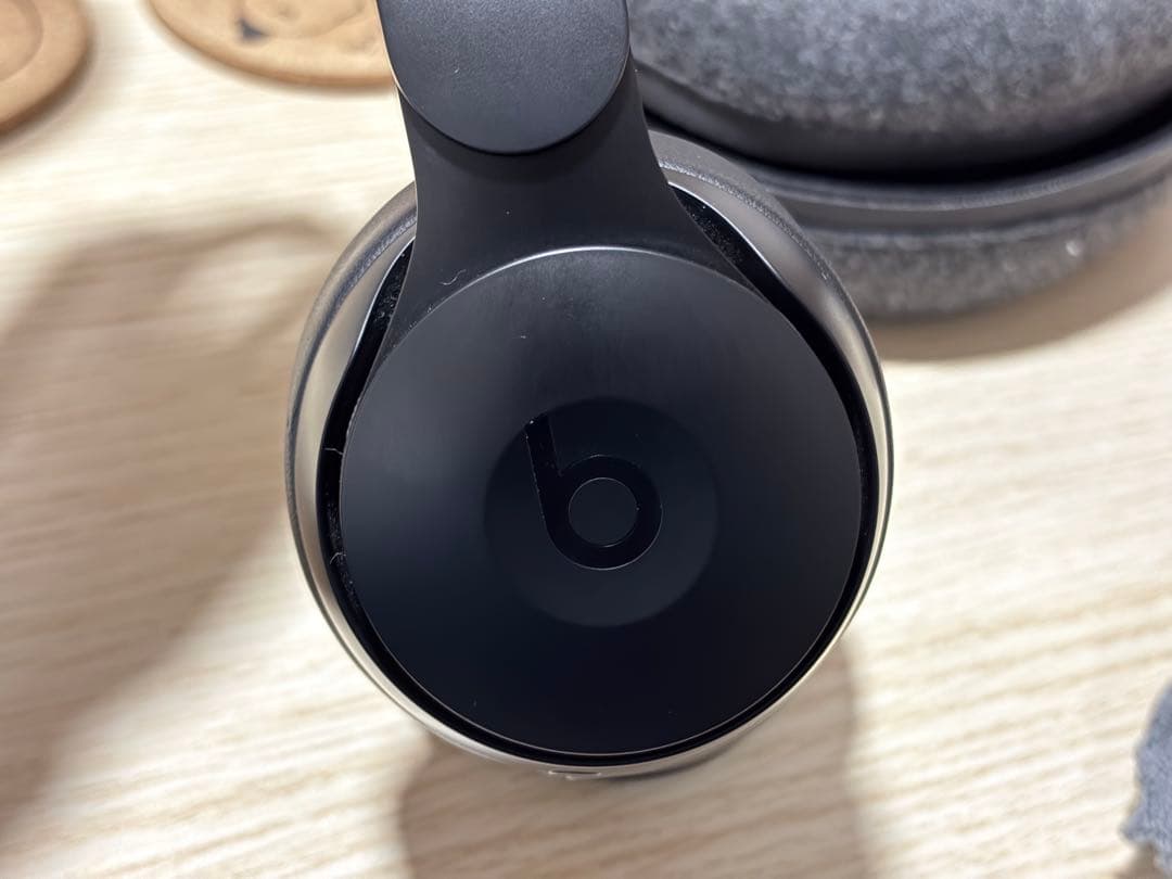 Beats Solo Pro ワイヤレスノイズキャンセリングヘッドホン