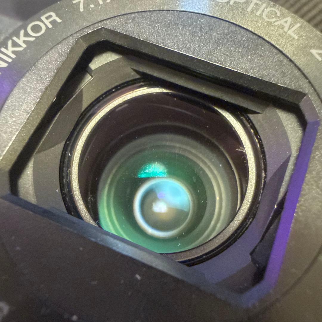 Nikon Coolpix P7000 充電器付き