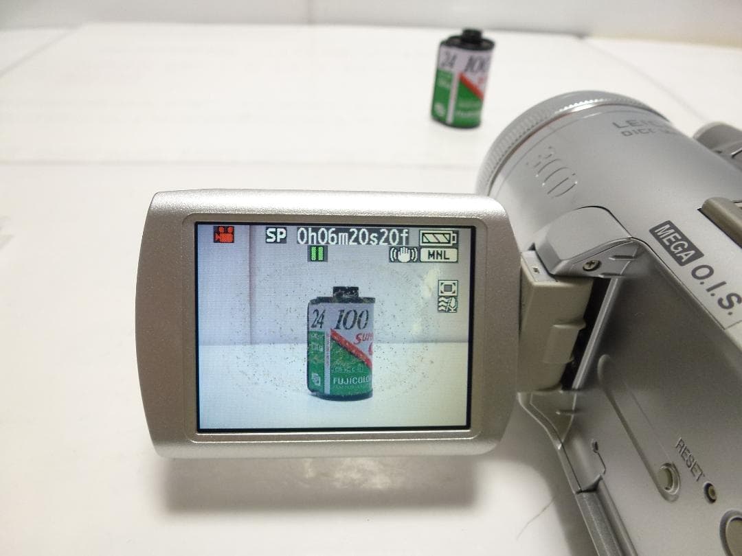 大人気　動作品　Mini DV　パナソニックビデオカメラ　NV-GS250