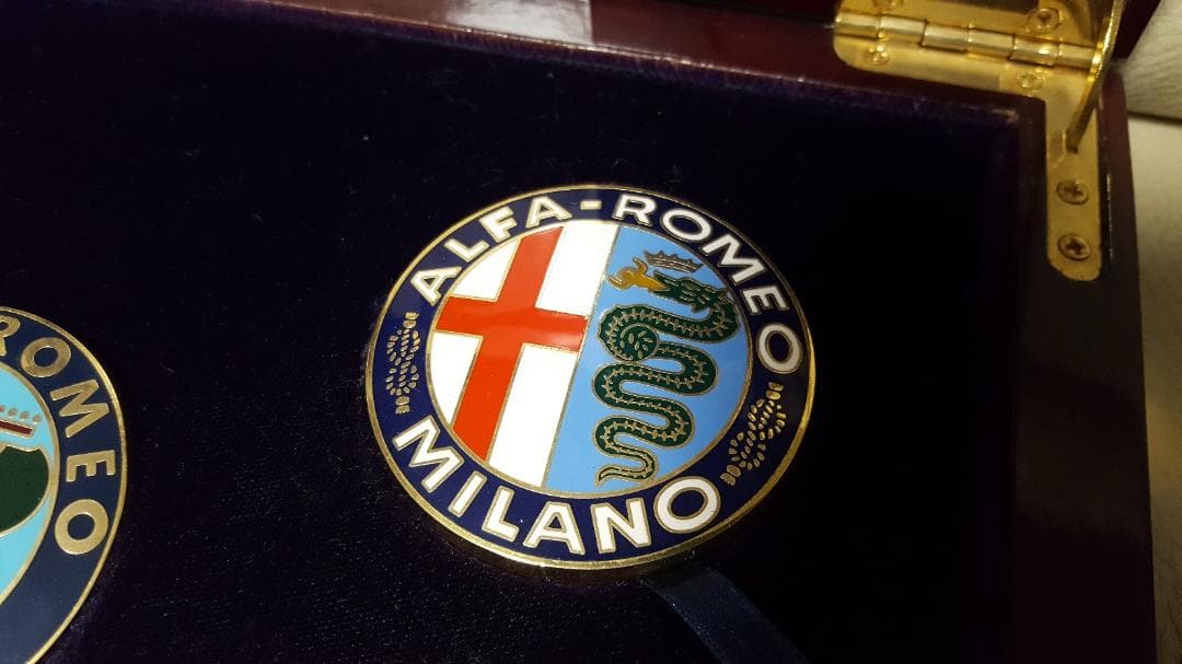 ★Alfa Romeo アルファロメオ★歴代 エンブレム コレクション