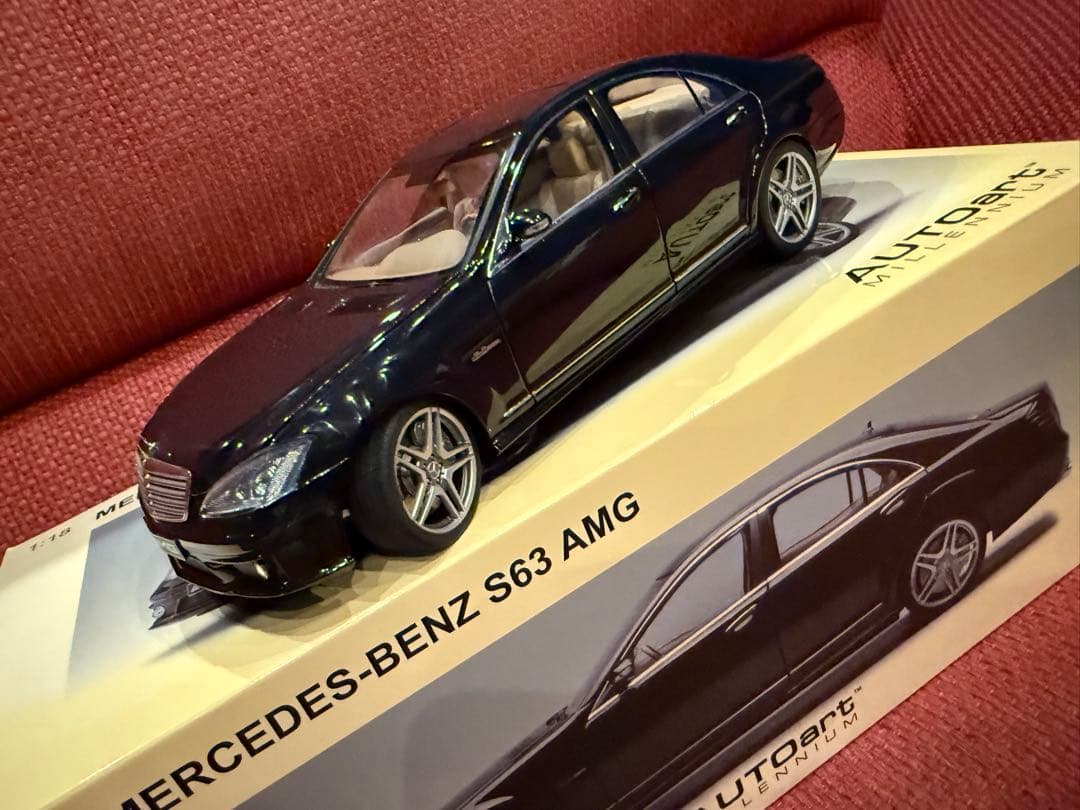 ミニカー AUTOart Mercedes-Benz S63 AMG 1/18
