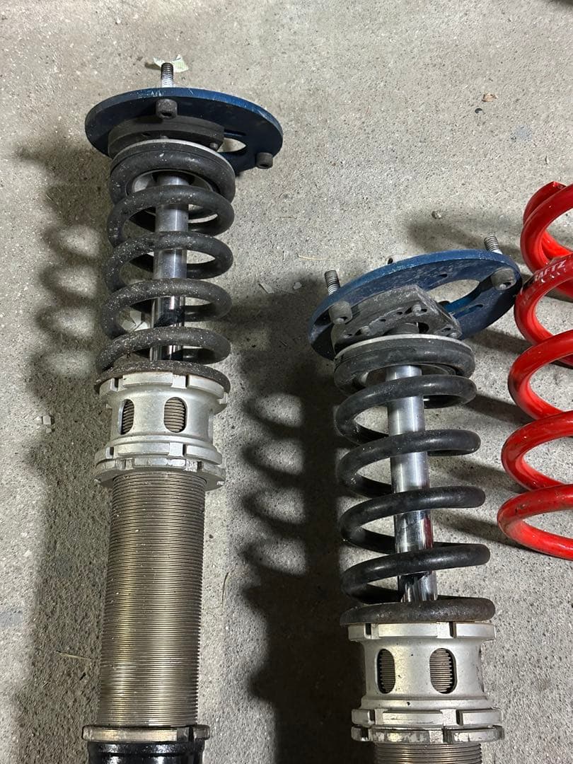AE86 ショックアブソーバー