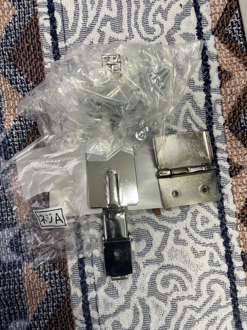 KOIZUMIルームエアコンKAW-1622(2022年製)