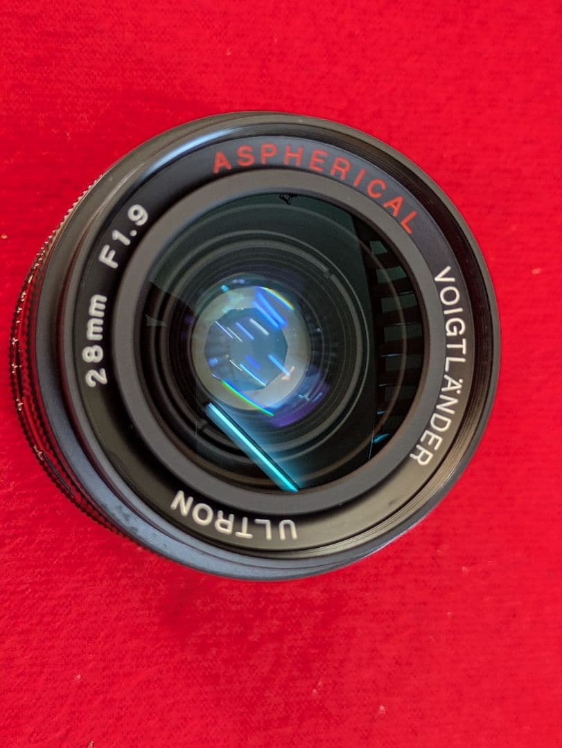 Voigtländer Ultron 28mm F1.9 レンズ