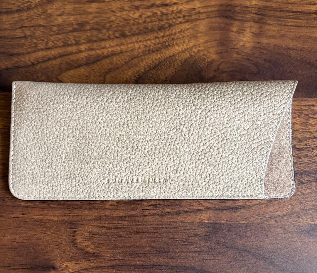 ボナベンチュラ アイグラスケース シュリンクレザー グレージュ