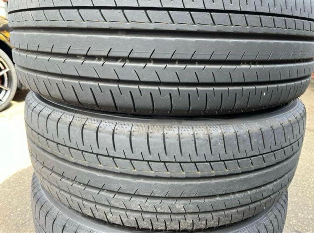 プリウスPHEV純正 19インチホイール& 195/50R19 88H