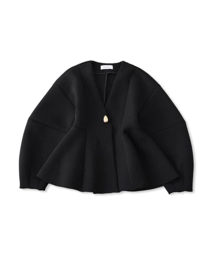 エッグブローチ付きペプラムカーディガン