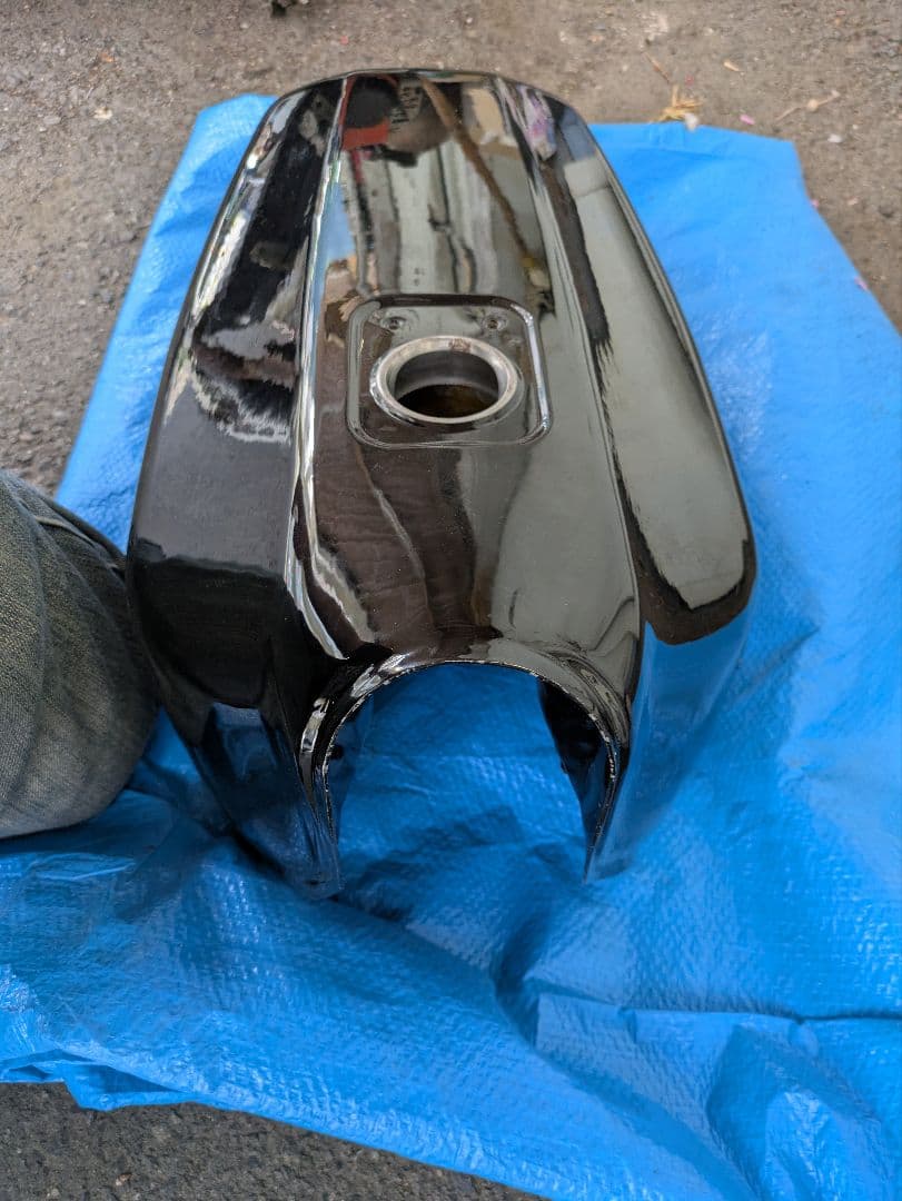 Z750fx2型に付くように加工されたZ400FXタンク