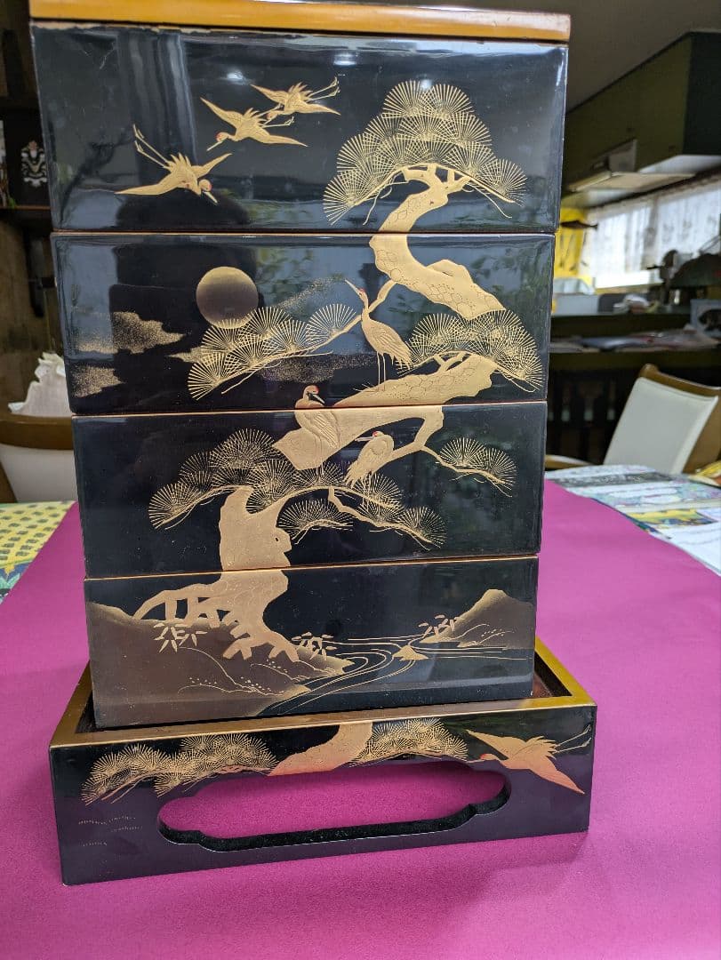 金箔装飾 漆器重箱 四段