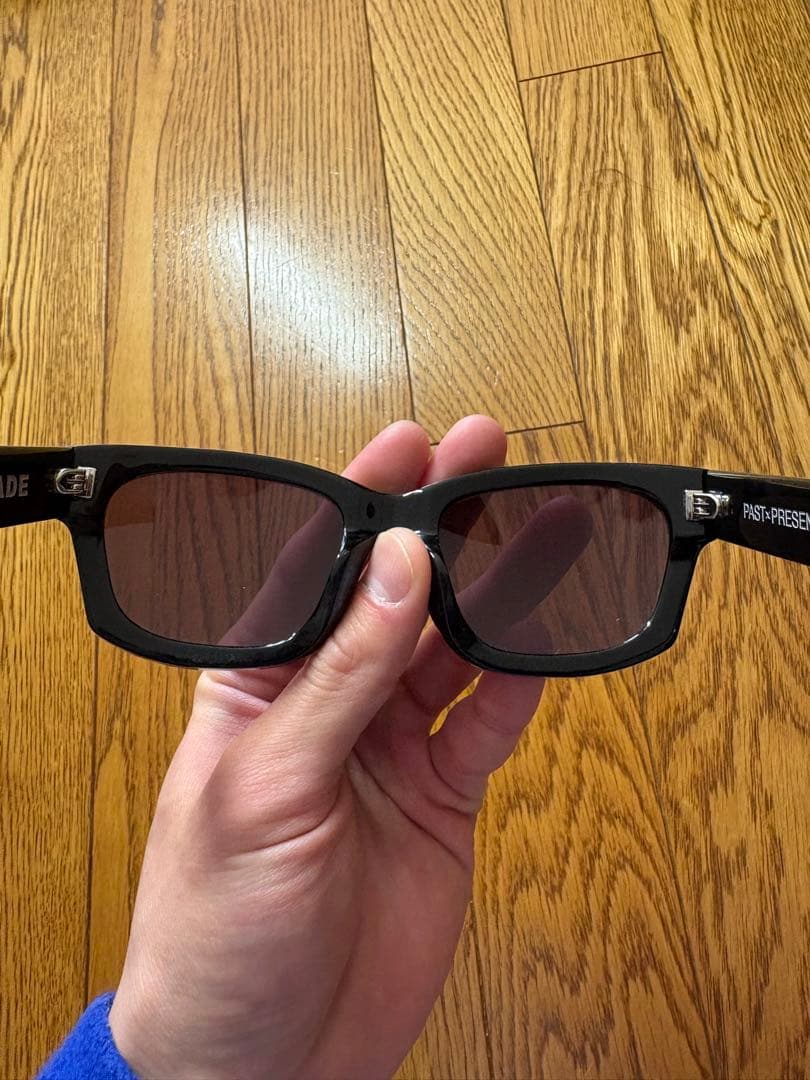 Decade MILTON サングラス Grey レンズ