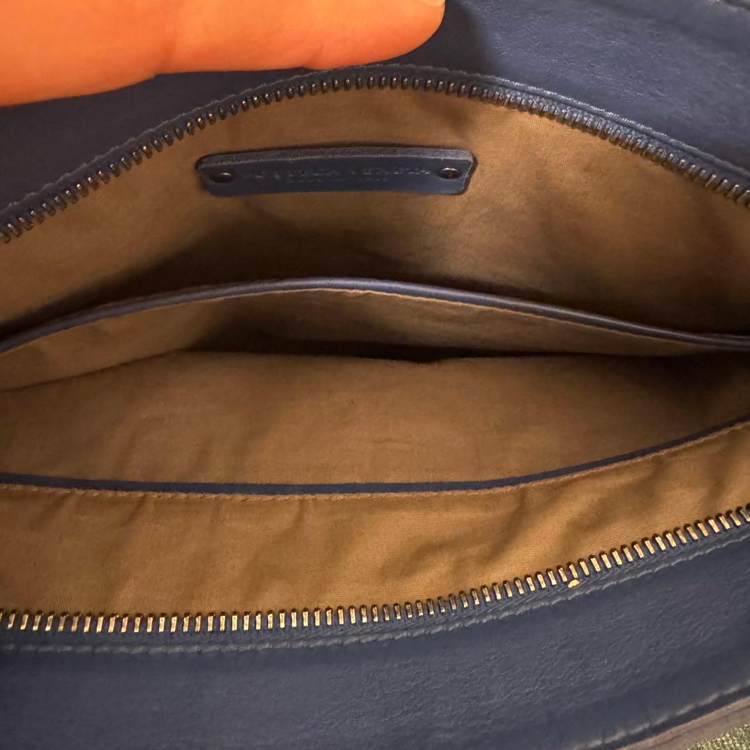 BOTTEGA VENETA イントレチャート　ショルダーバッグ