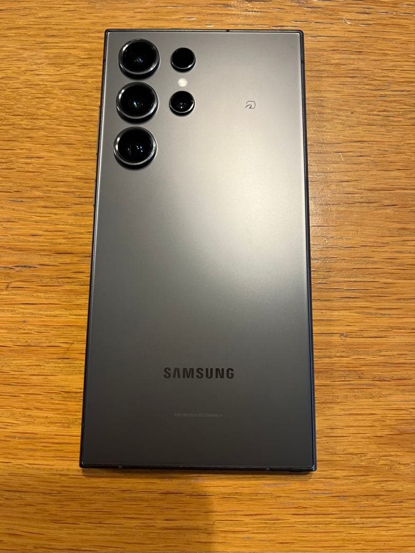 【美品】Galaxy S24Ultra 512GB 国内版 チタニウムグレー