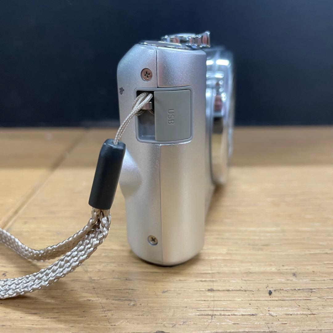 動作品 Casio EXILIM EX-ZS240 コンパクトデジタルカメラ