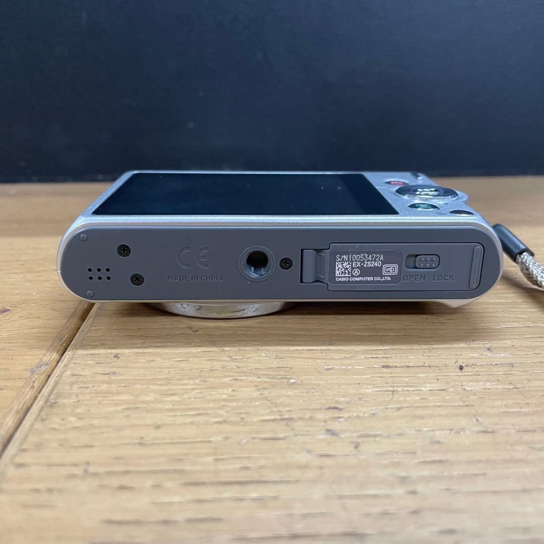 動作品 Casio EXILIM EX-ZS240 コンパクトデジタルカメラ