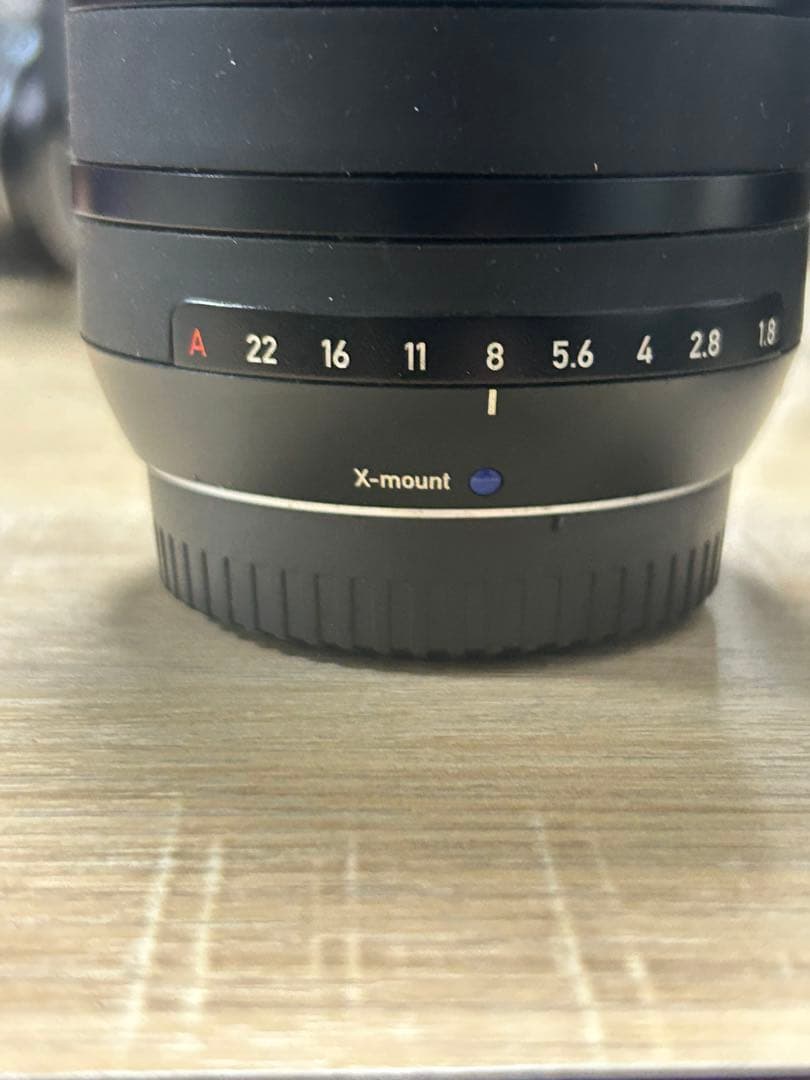 カールツァイス　Touit 1.8/32 フジフイルム用