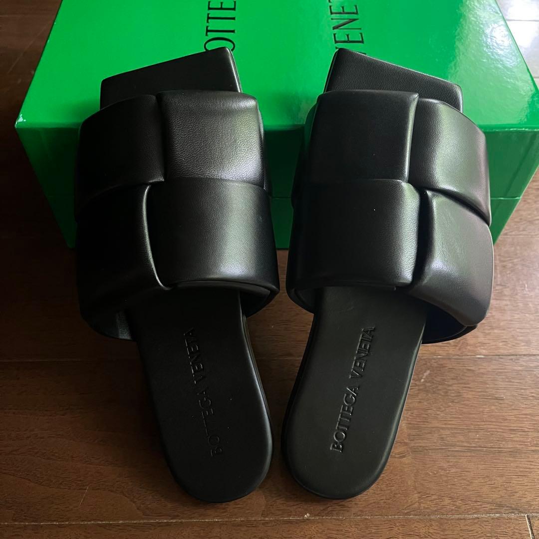 ボッテガ・ヴェネタ フラットサンダル