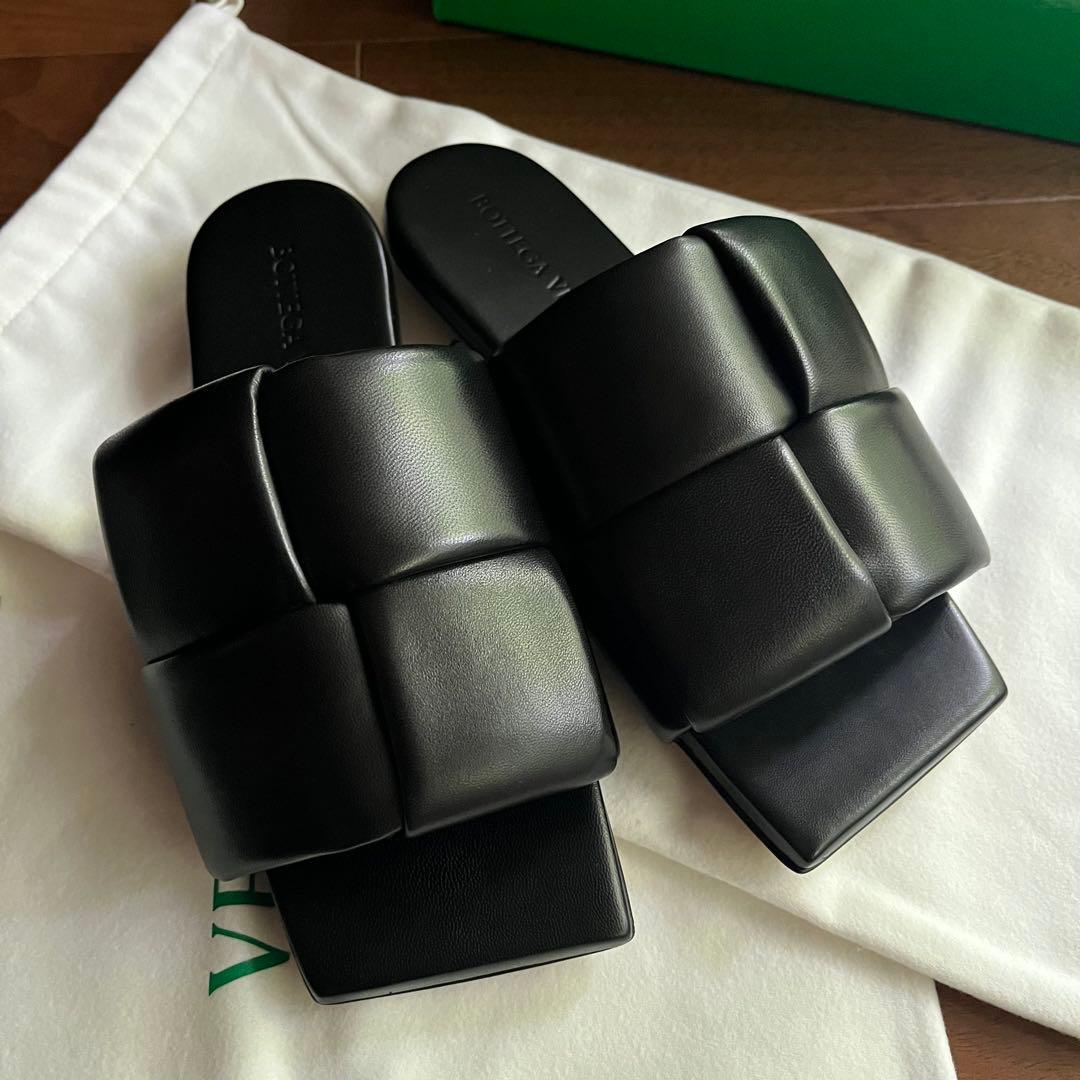 ボッテガ・ヴェネタ フラットサンダル