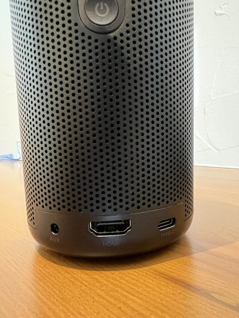 Nebula Capsule 3 Laser 本体（スタンド＋専用ケース）