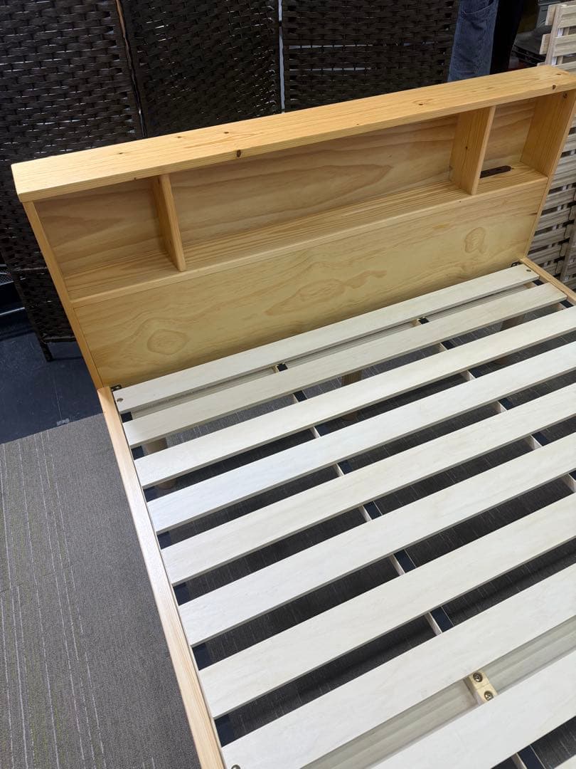 【洗浄消毒作業済】モダンデコ　ダブルサイズ　すのこベッド　フレーム