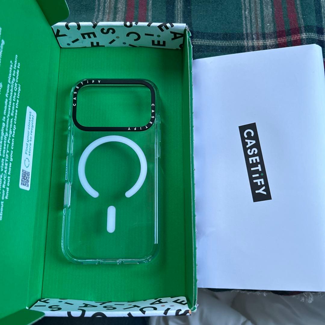 CASETiFY iPhone17pro用magsafe付きクリアケース