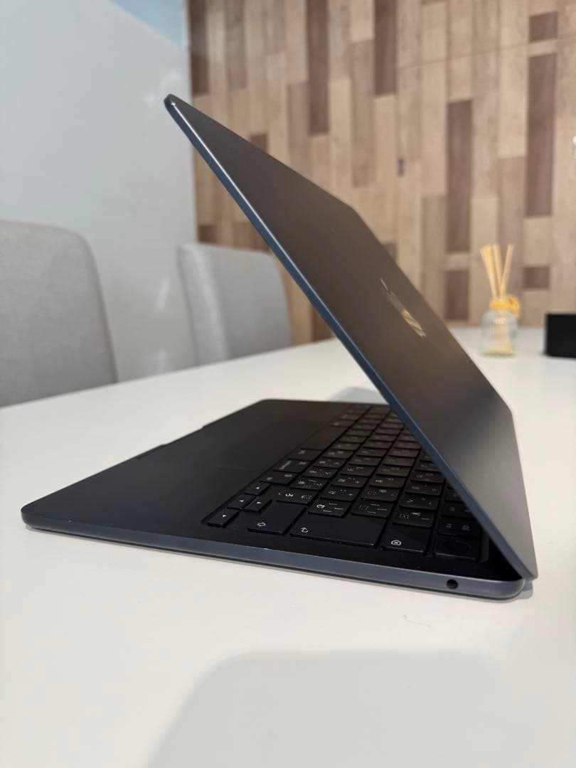 MacBook本体 Apple MacBook Air M2 256GB