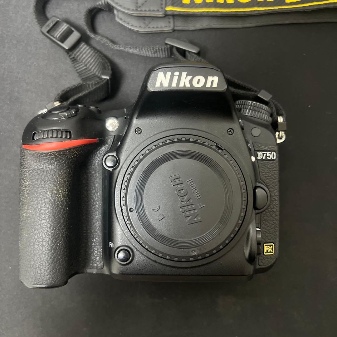 【美品】一眼レフカメラNikon D750/Nikonレンズ付属