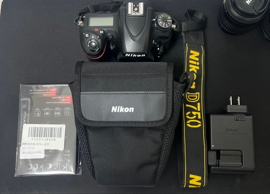 【美品】一眼レフカメラNikon D750/Nikonレンズ付属