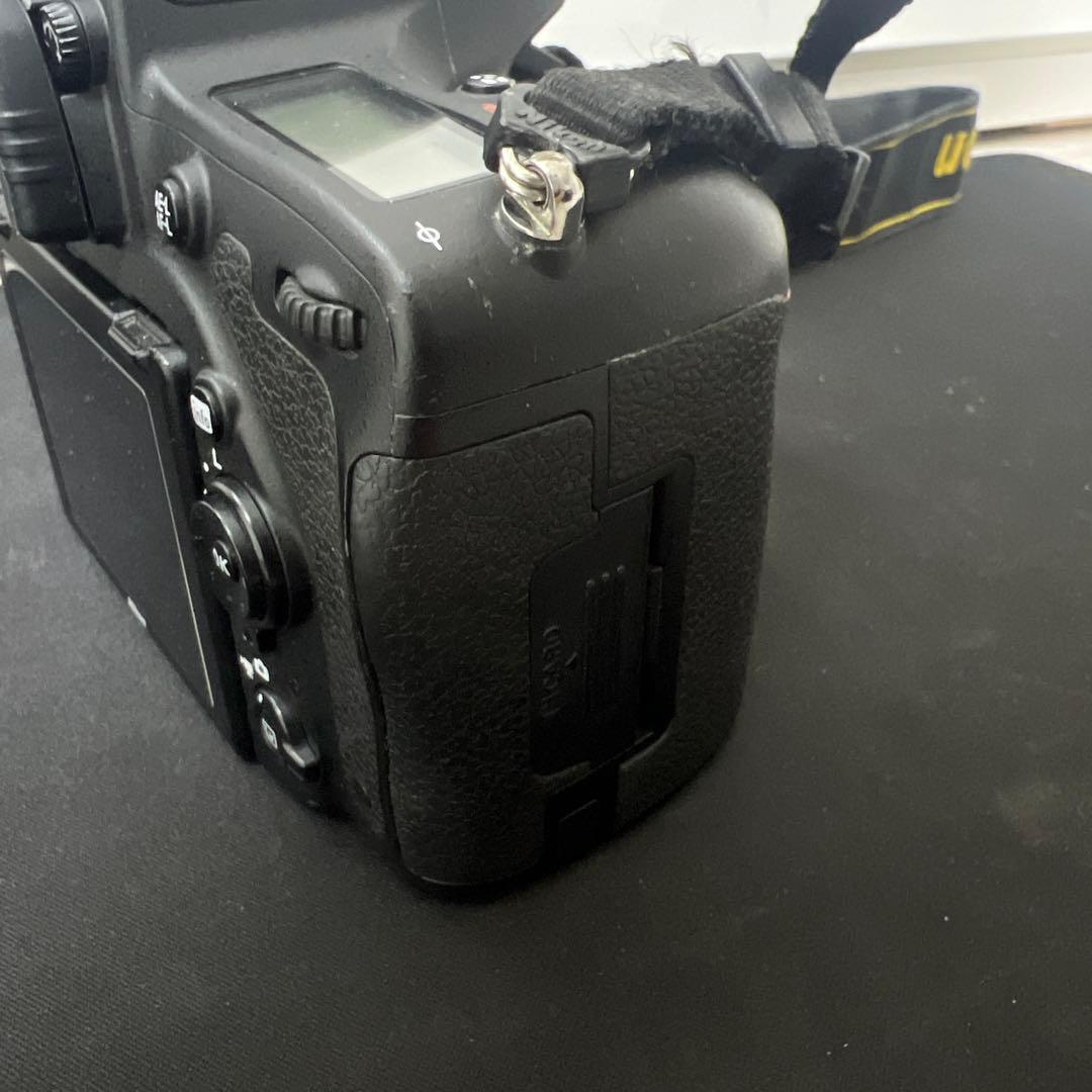 【美品】一眼レフカメラNikon D750/Nikonレンズ付属