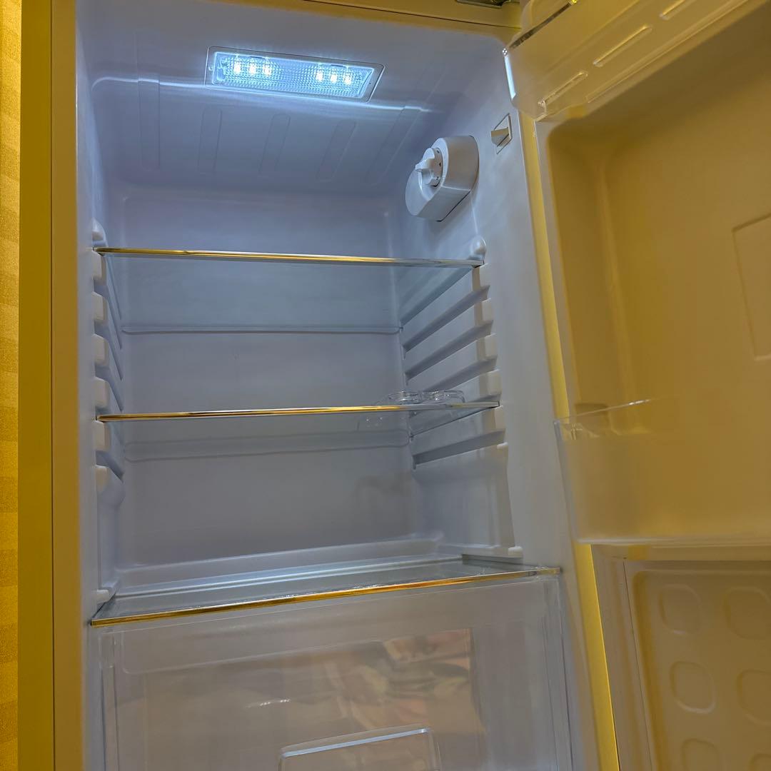 レトロ クリーム色 2ドア冷蔵庫